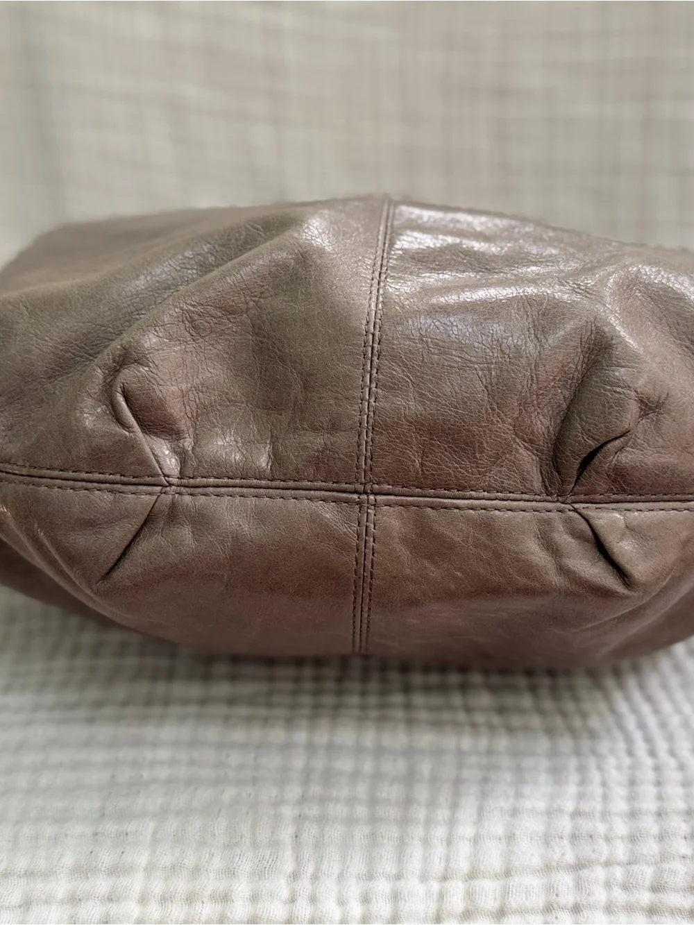 HOBO Vintage Slouch hobo purse with Floral Lining
